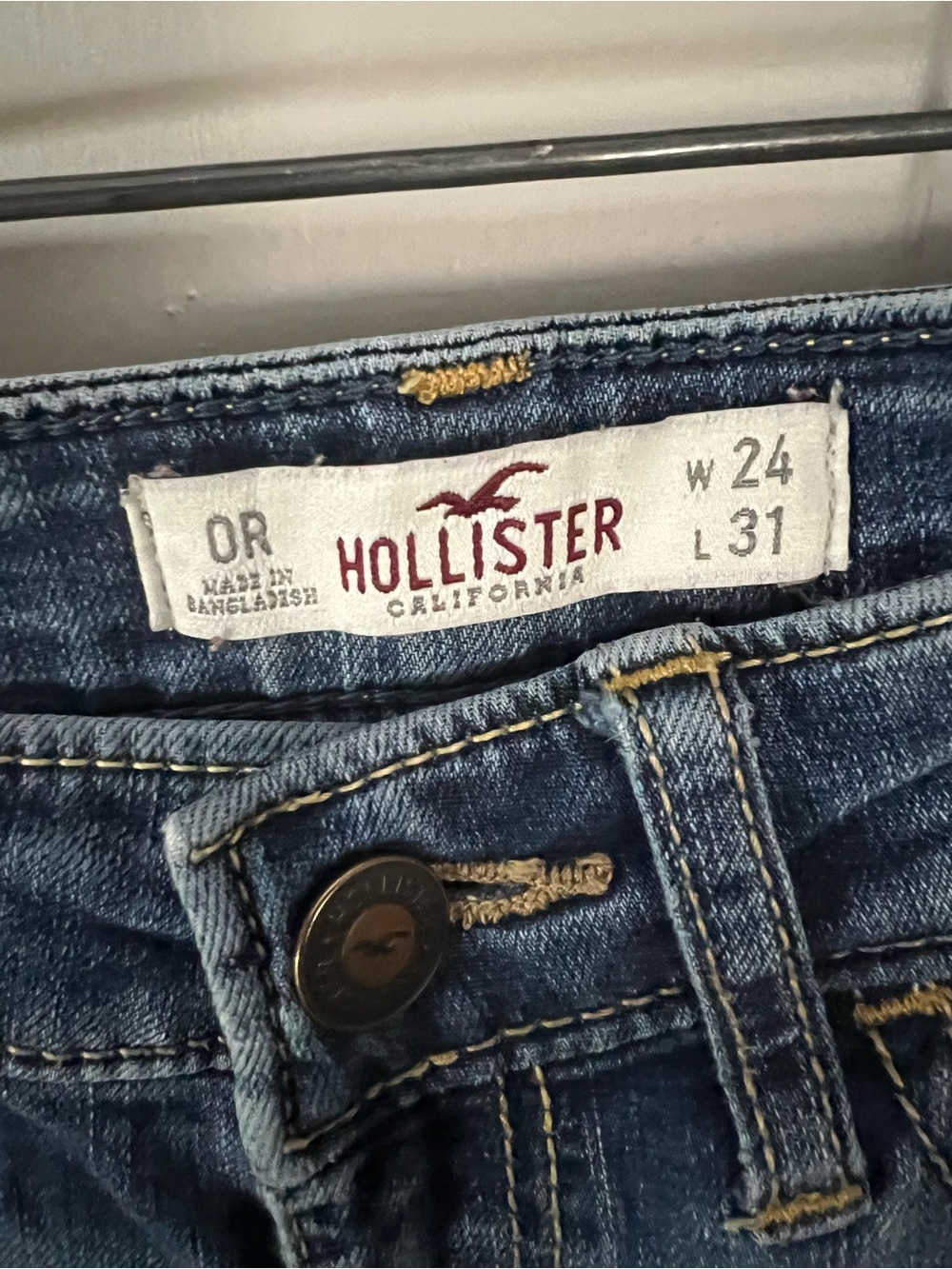 Hollister High-Rise Dark Wash Women's Jeans - Blue